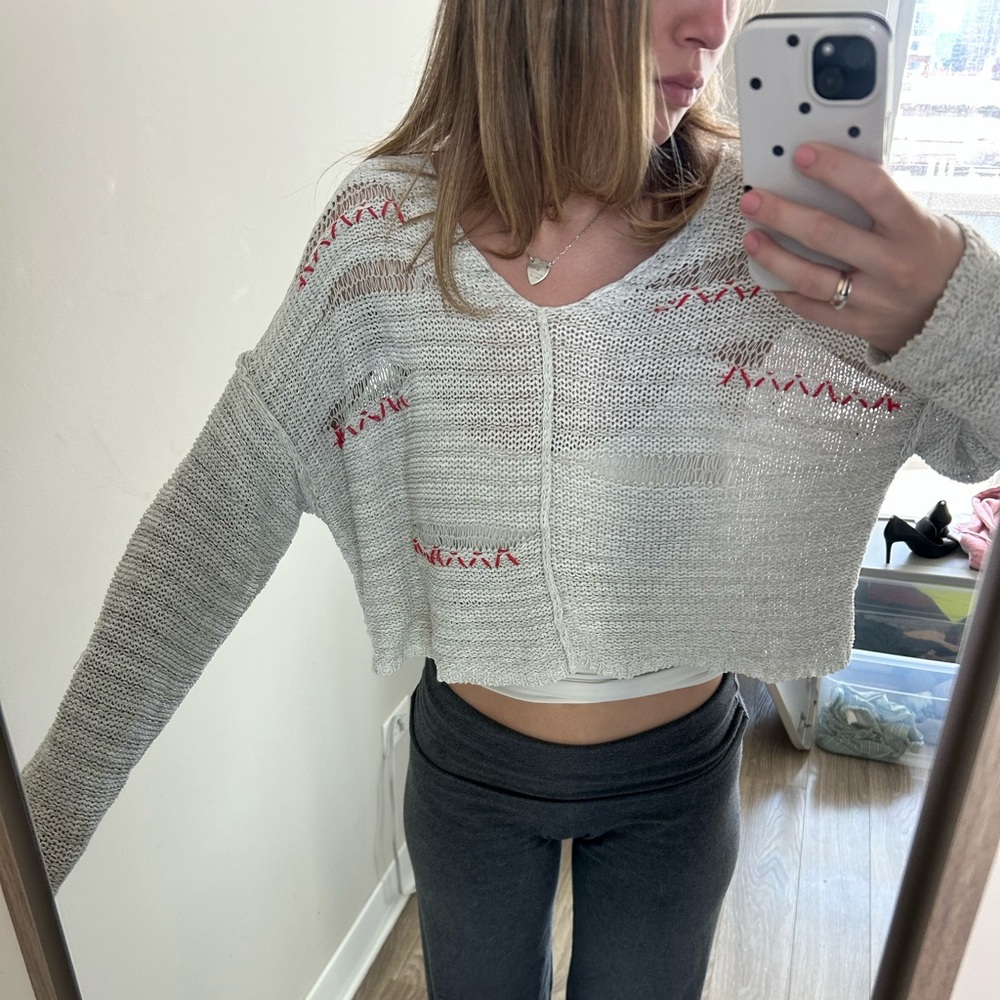 Sarah Pacini Cream Cropped Knit Sweater